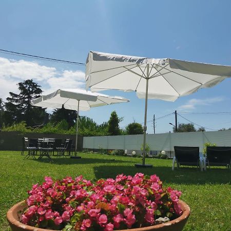 Villa Flora Affittacamere Luni Kültér fotó