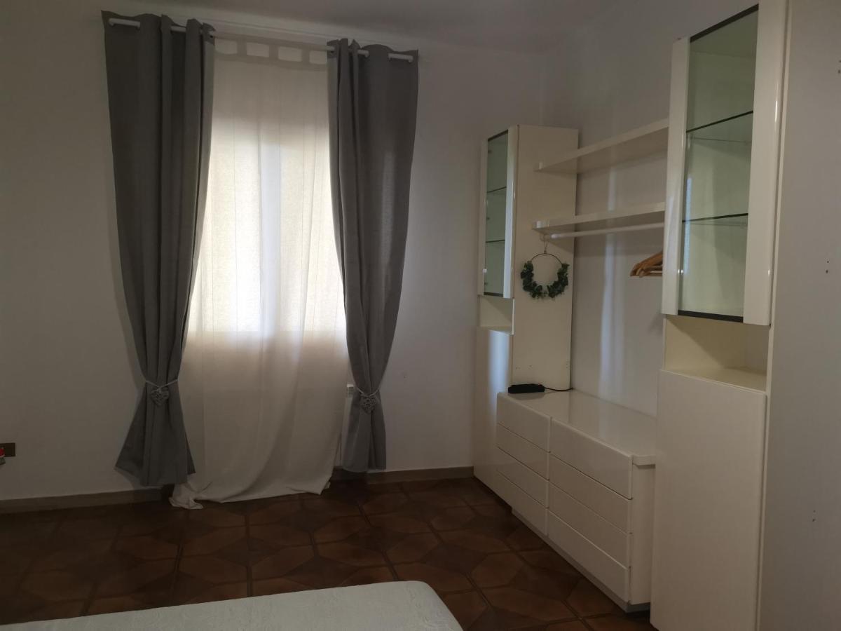 Villa Flora Affittacamere Luni Kültér fotó