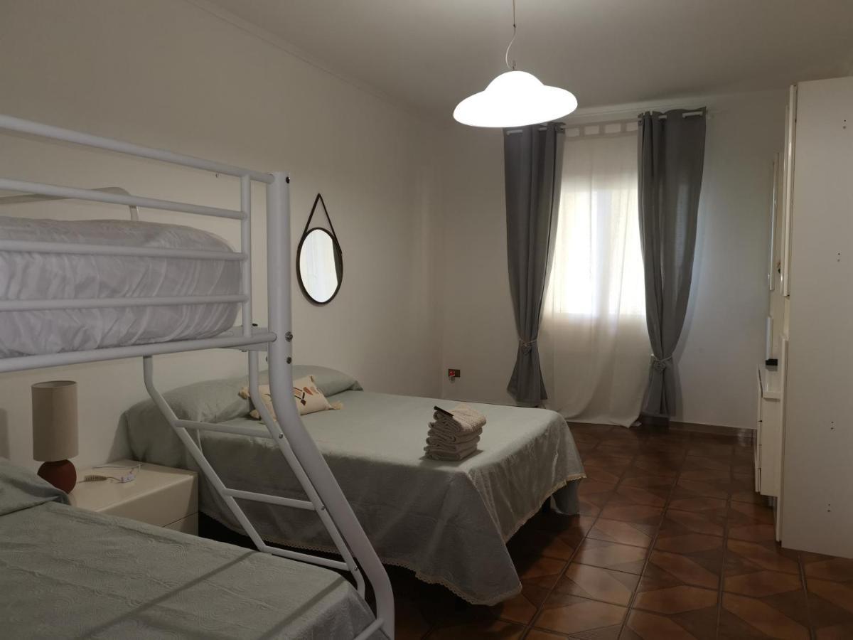 Villa Flora Affittacamere Luni Kültér fotó