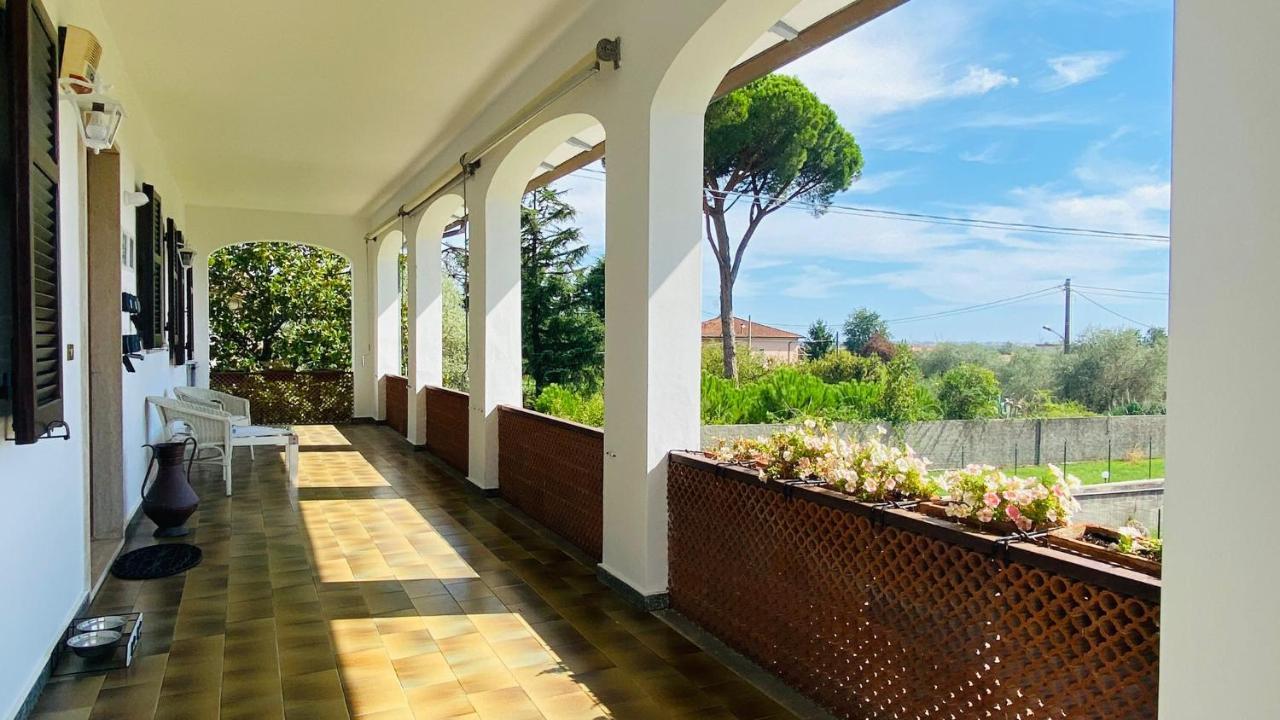 Villa Flora Affittacamere Luni Kültér fotó